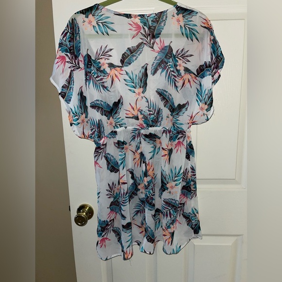 Beach cover up size M - Picture 7 of 7